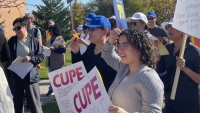 Workers rally outside Kipling Acres LTC home